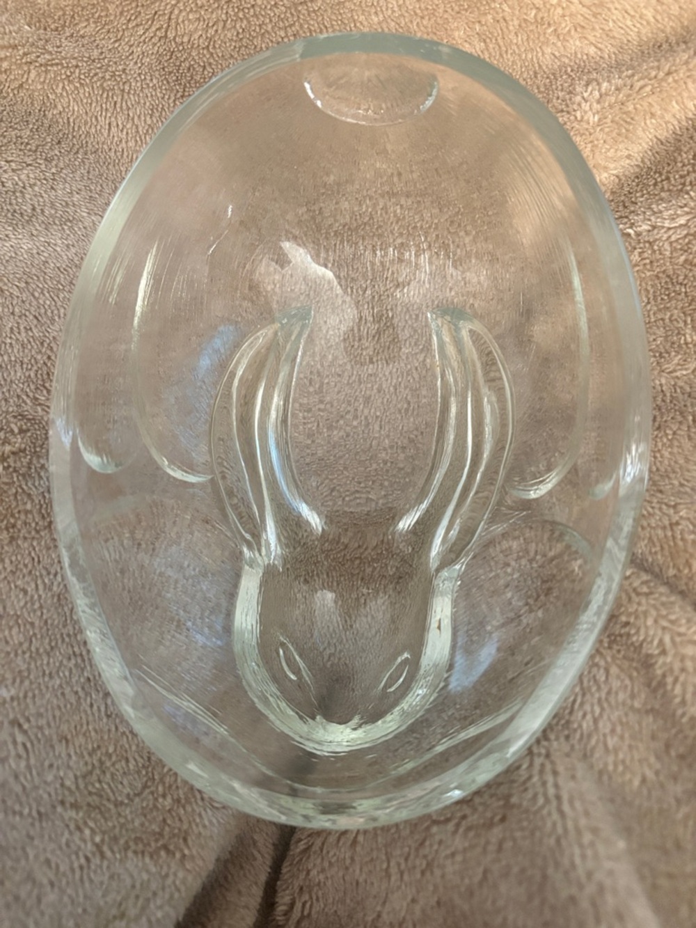 Indiana Glass Bunny on Nest - Picture 5 of 10